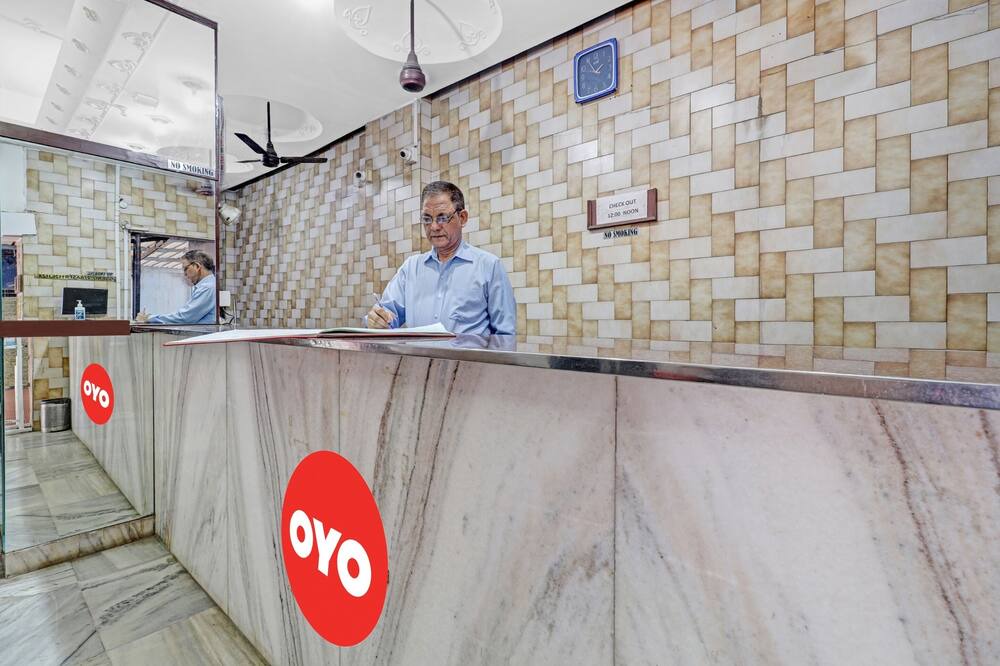 Photo of Others in Parel