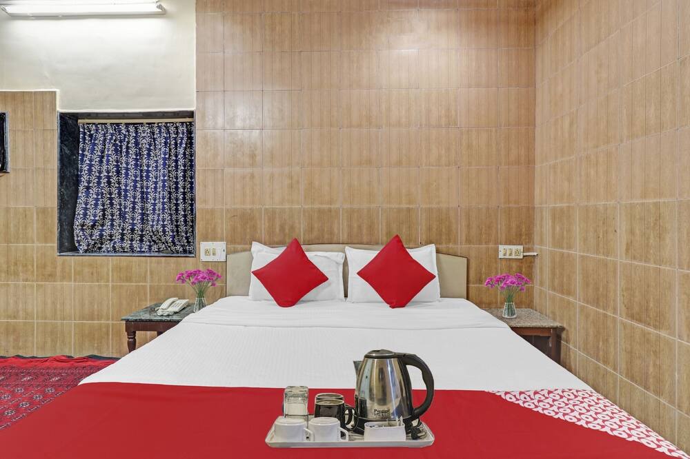 Photo of Bedroom in Parel