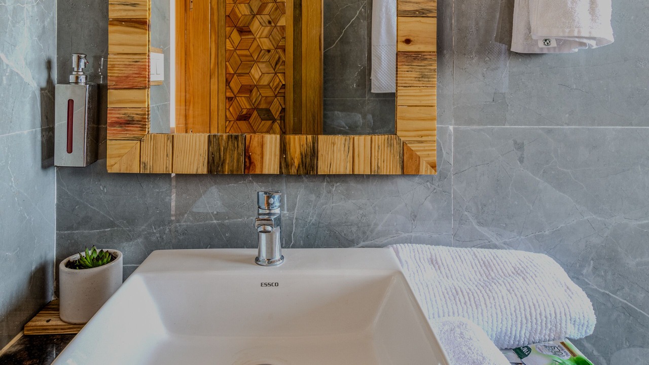 Photo of Bathroom in Mukteshwar