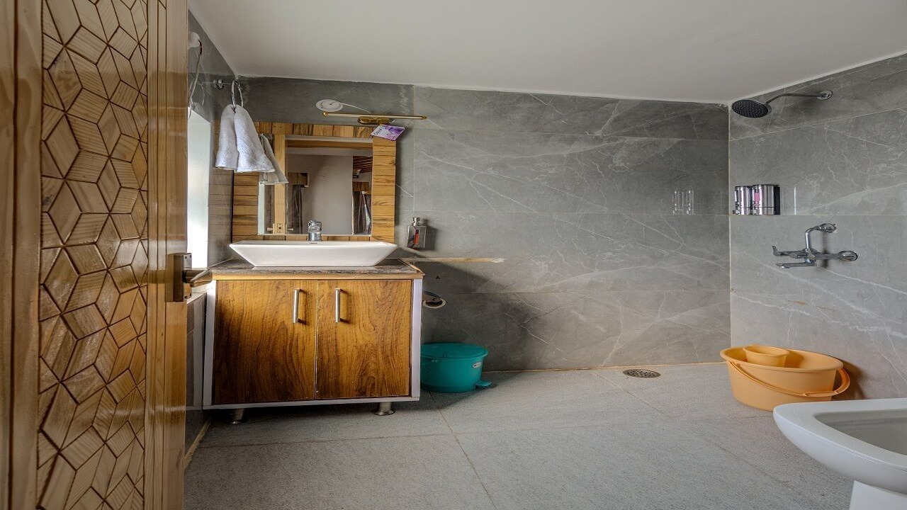 Photo of Bathroom in Mukteshwar