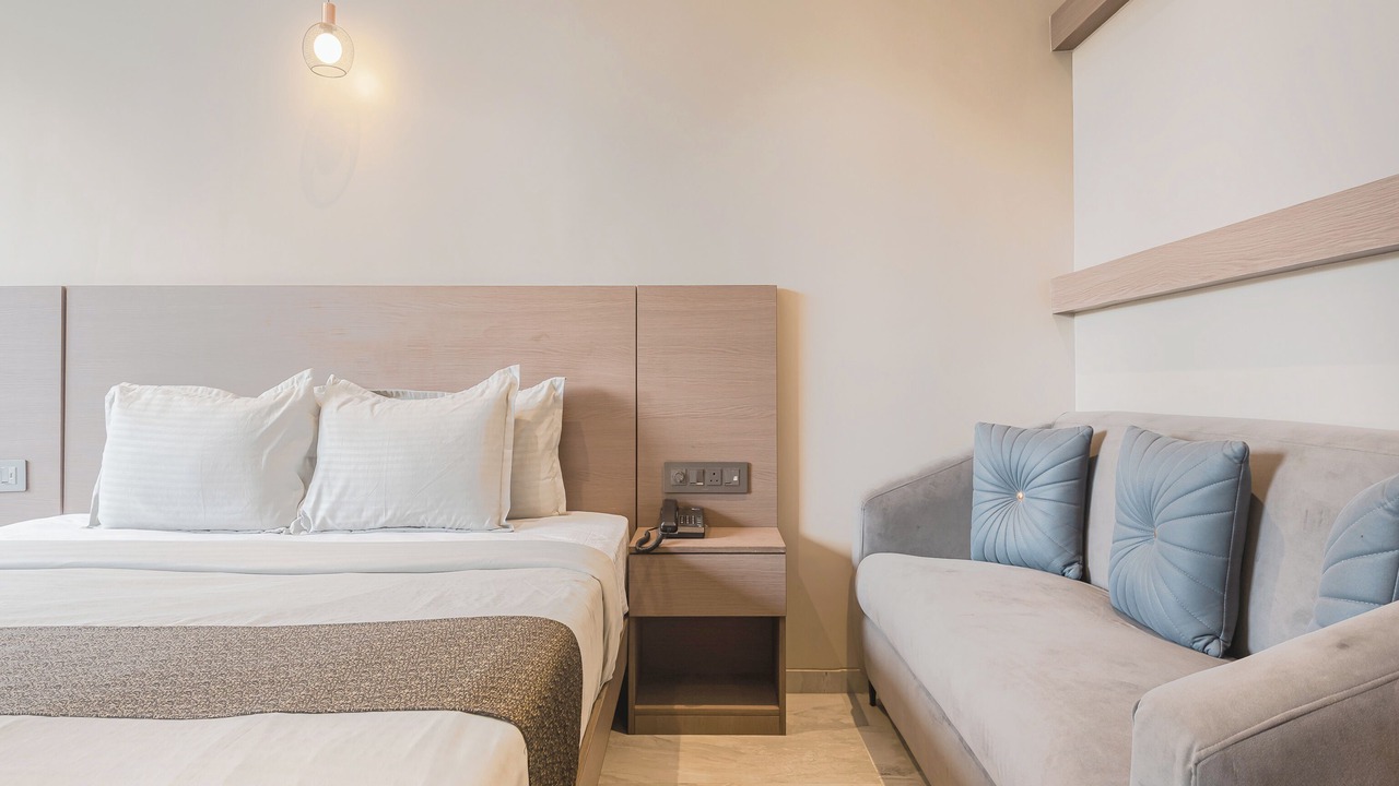 Photo of Bedroom in Malad West