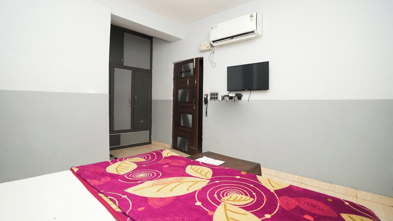 Photo of Bedroom in Sector-12A