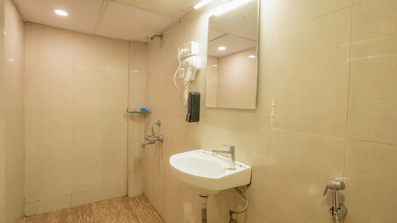 Photo of Bathroom in Santacruz West