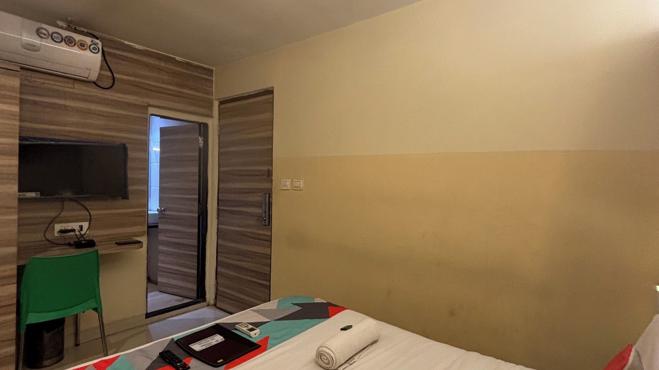 Photo of Bedroom in Marol
