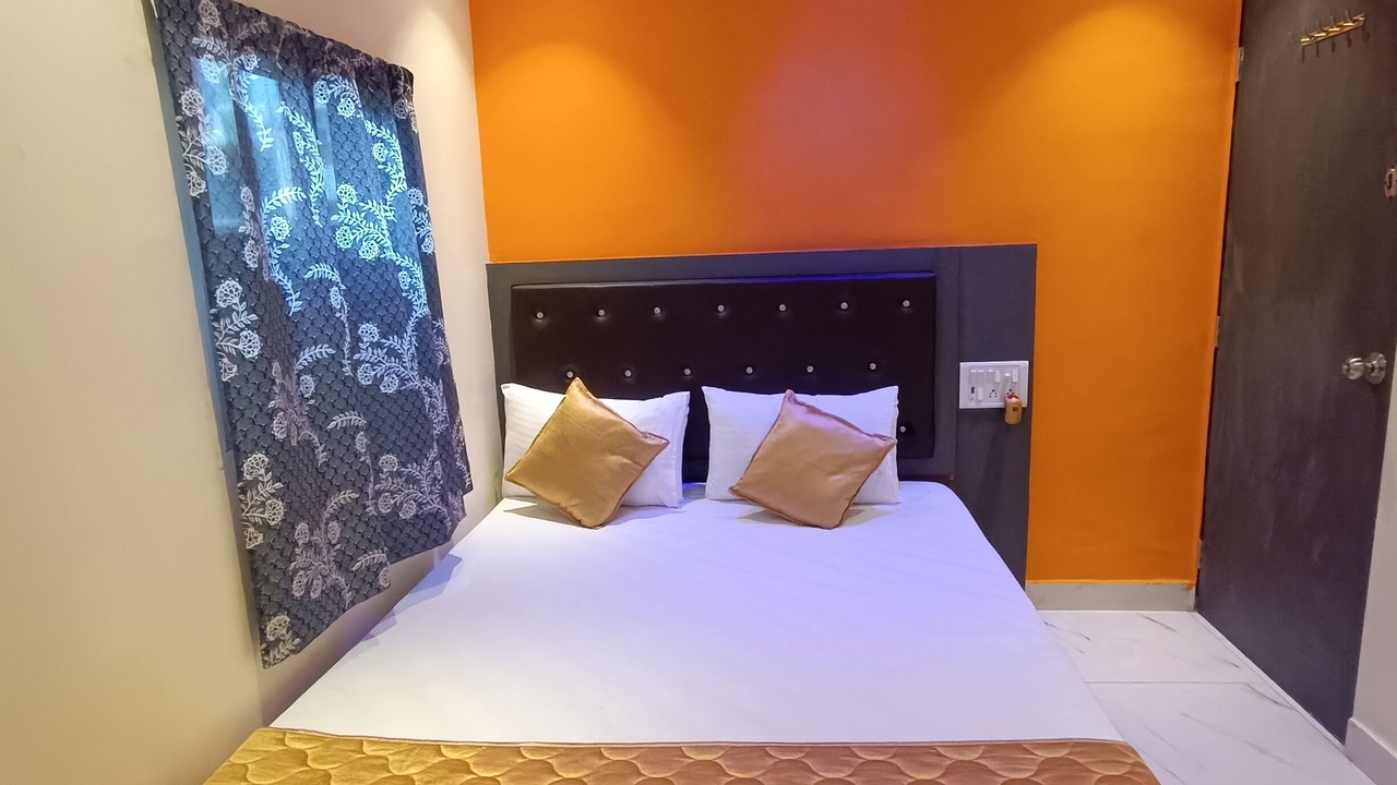 Photo of Bedroom in Marol