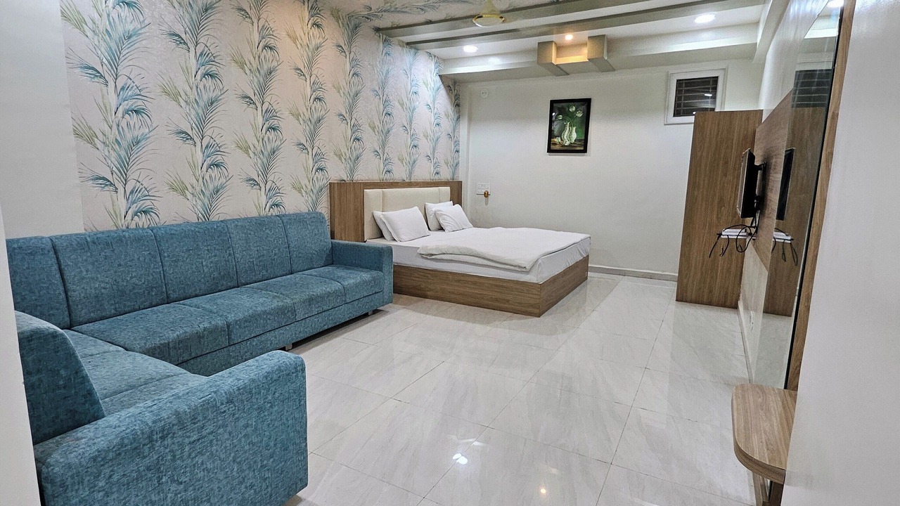 Photo of Bedroom in Tuljapur
