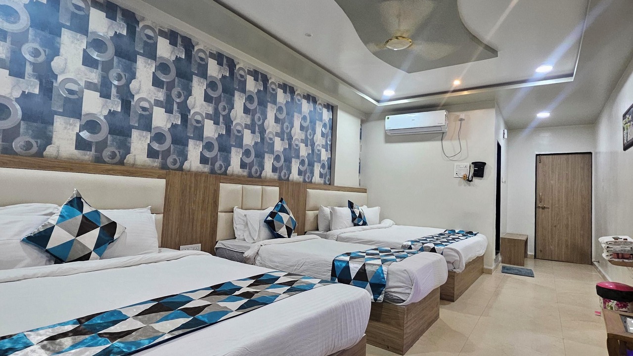 Photo of Bedroom in Tuljapur