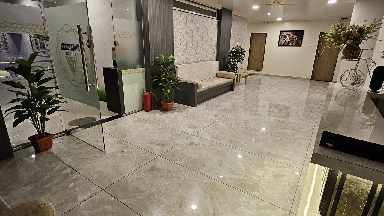 Photo of Livingroom in Tuljapur