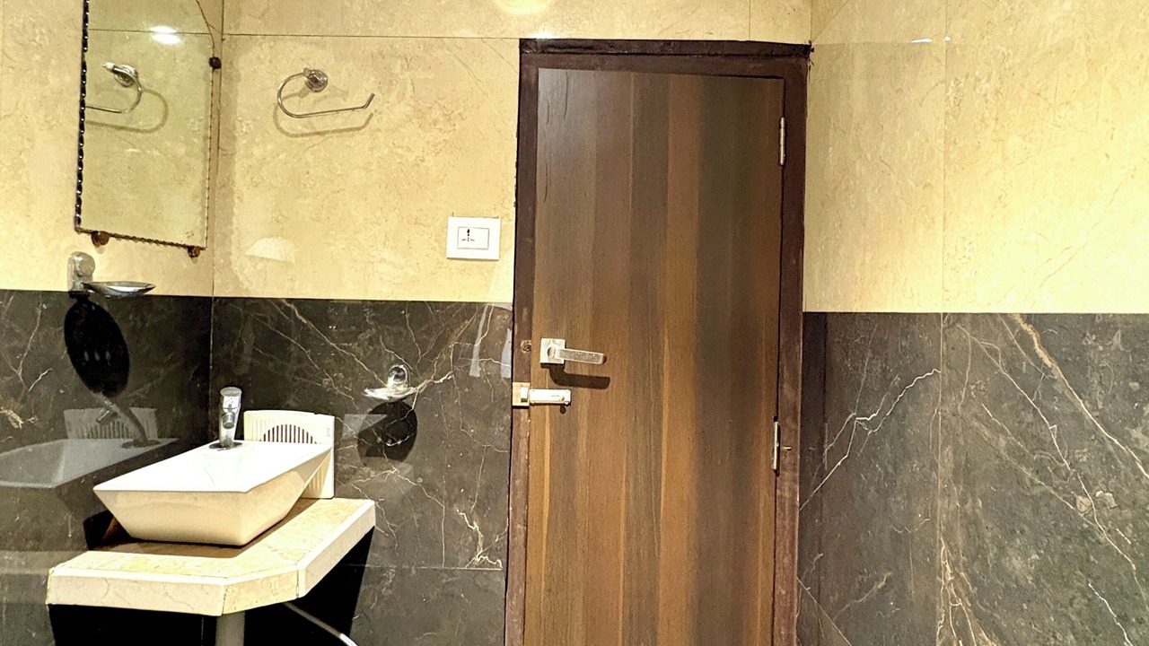 Photo of Bathroom in Wellington Pier