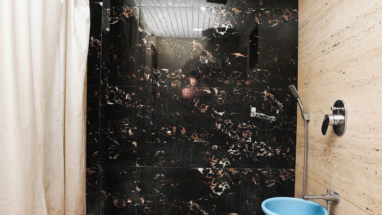 Photo of Bathroom in Mahabaleshwar