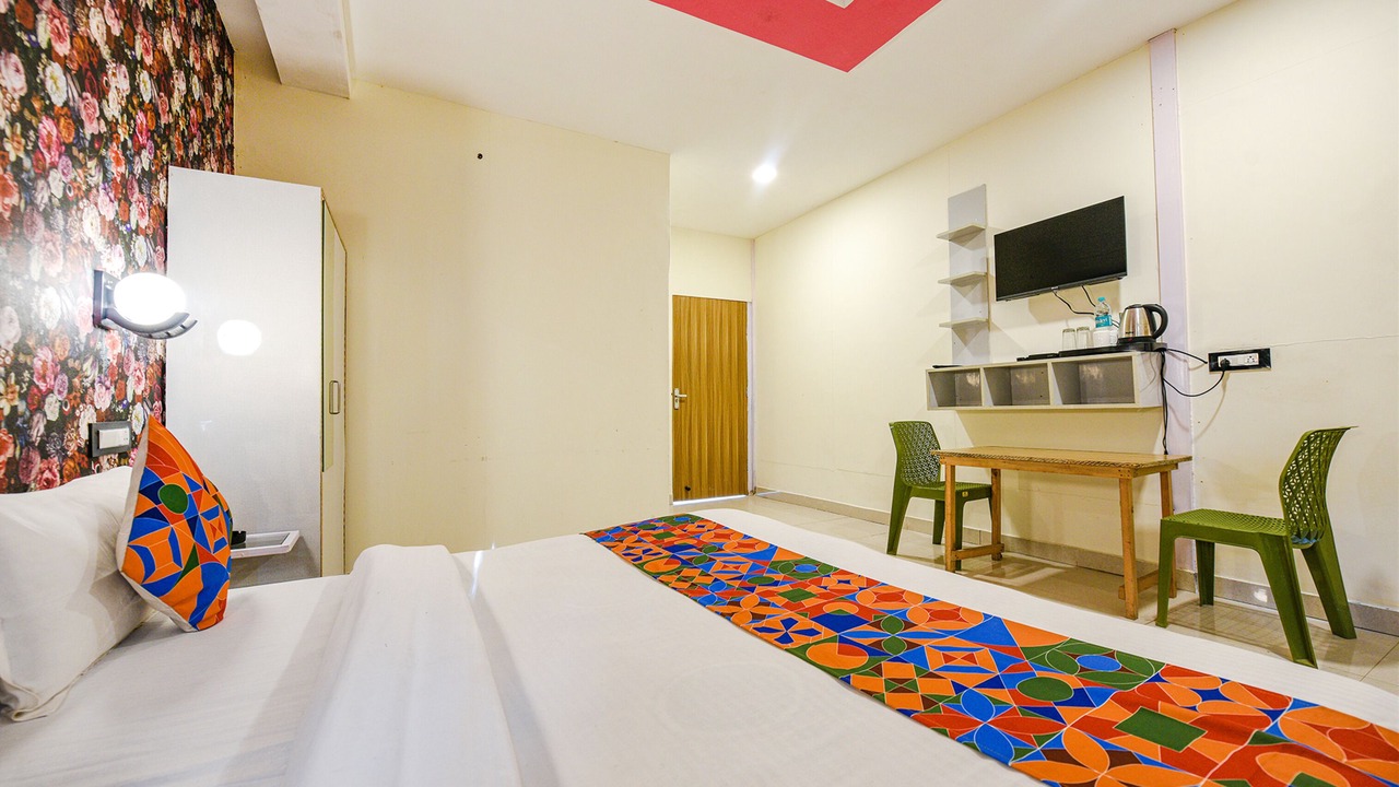 Photo of Bedroom in Dhanaulti