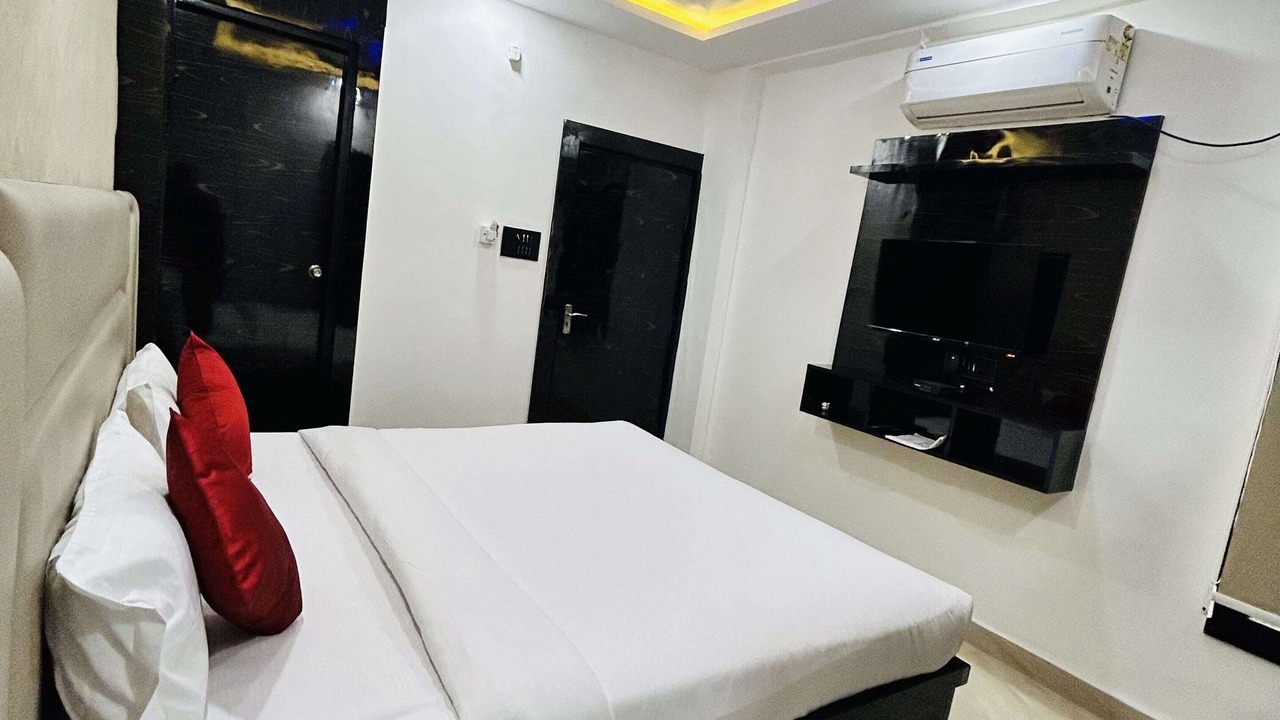 Photo of Bedroom in Bhojpur