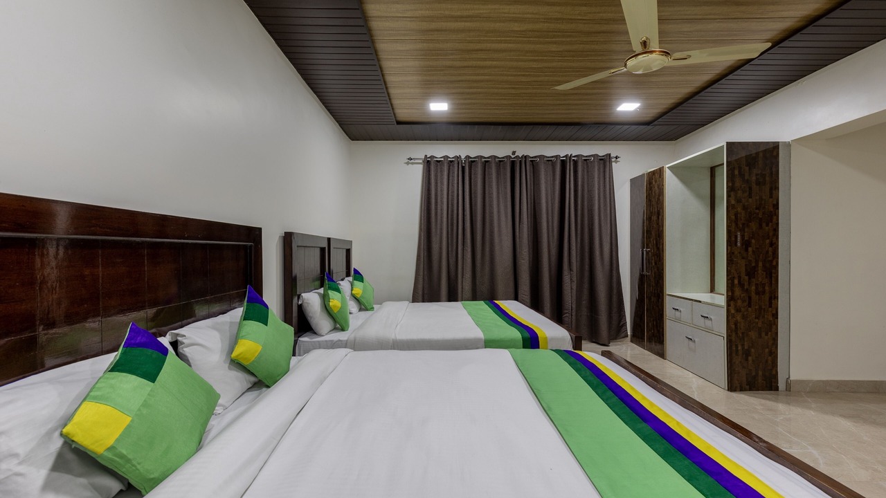 Photo of Bedroom in Bhimtal