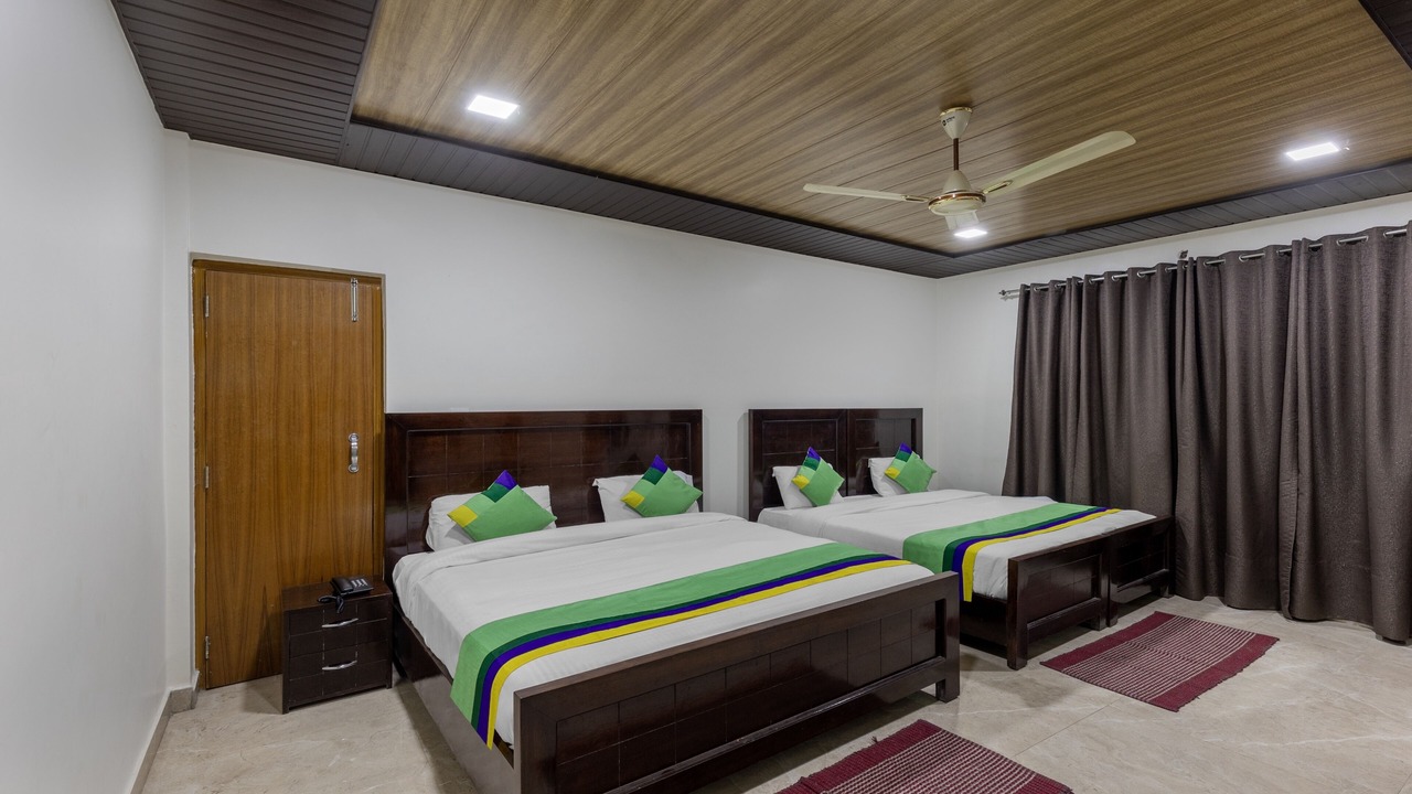 Photo of Bedroom in Bhimtal