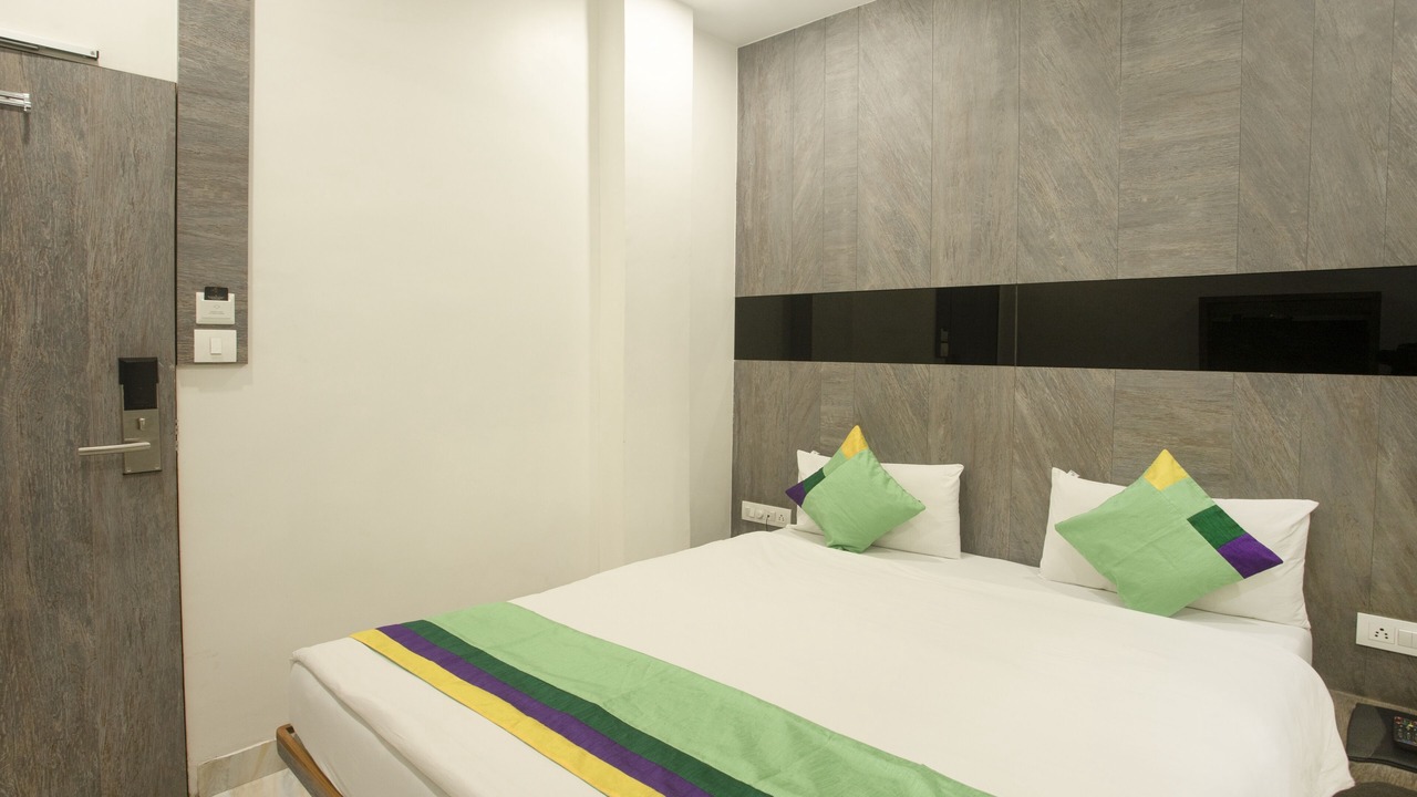 Photo of Bedroom in Surat
