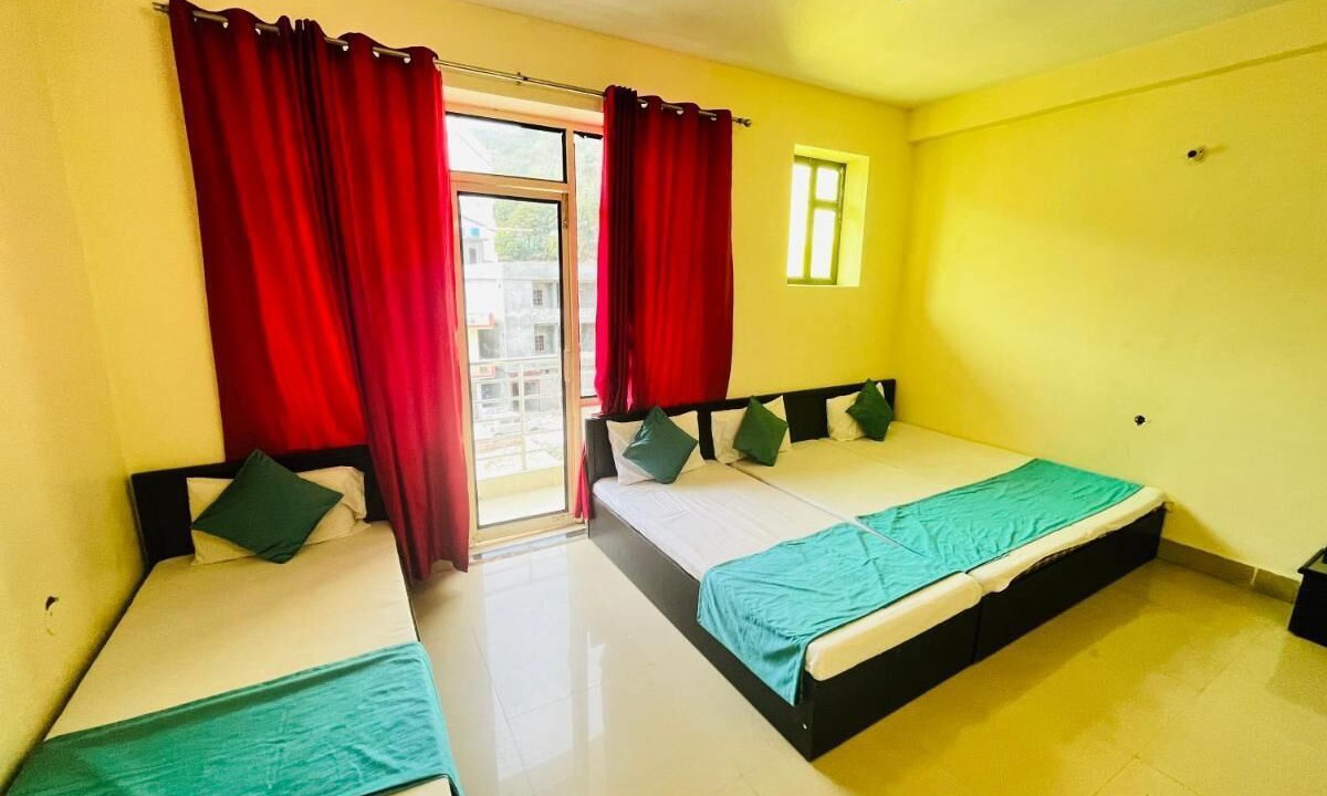 Photo of Bedroom in Tapovan