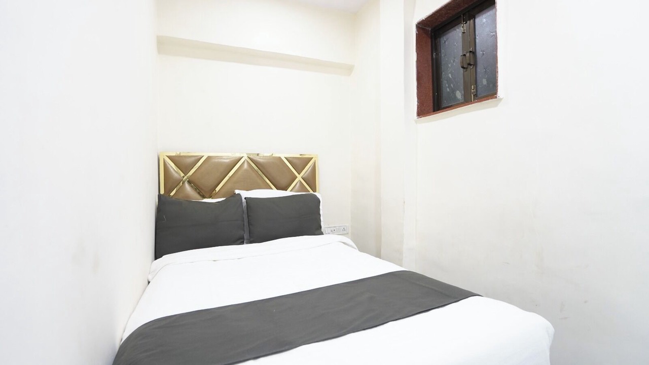 Photo of Bedroom in Andheri West