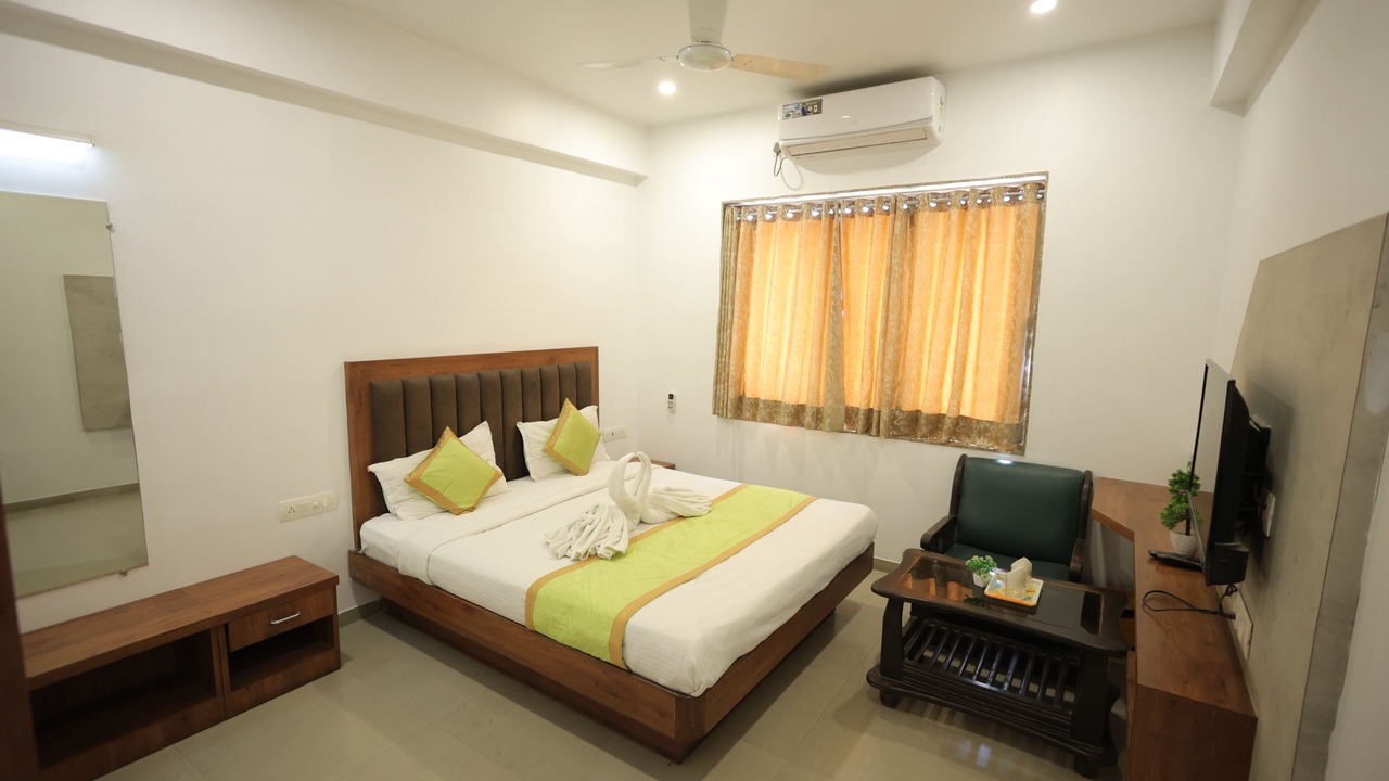 Photo of Bedroom in Dharampur