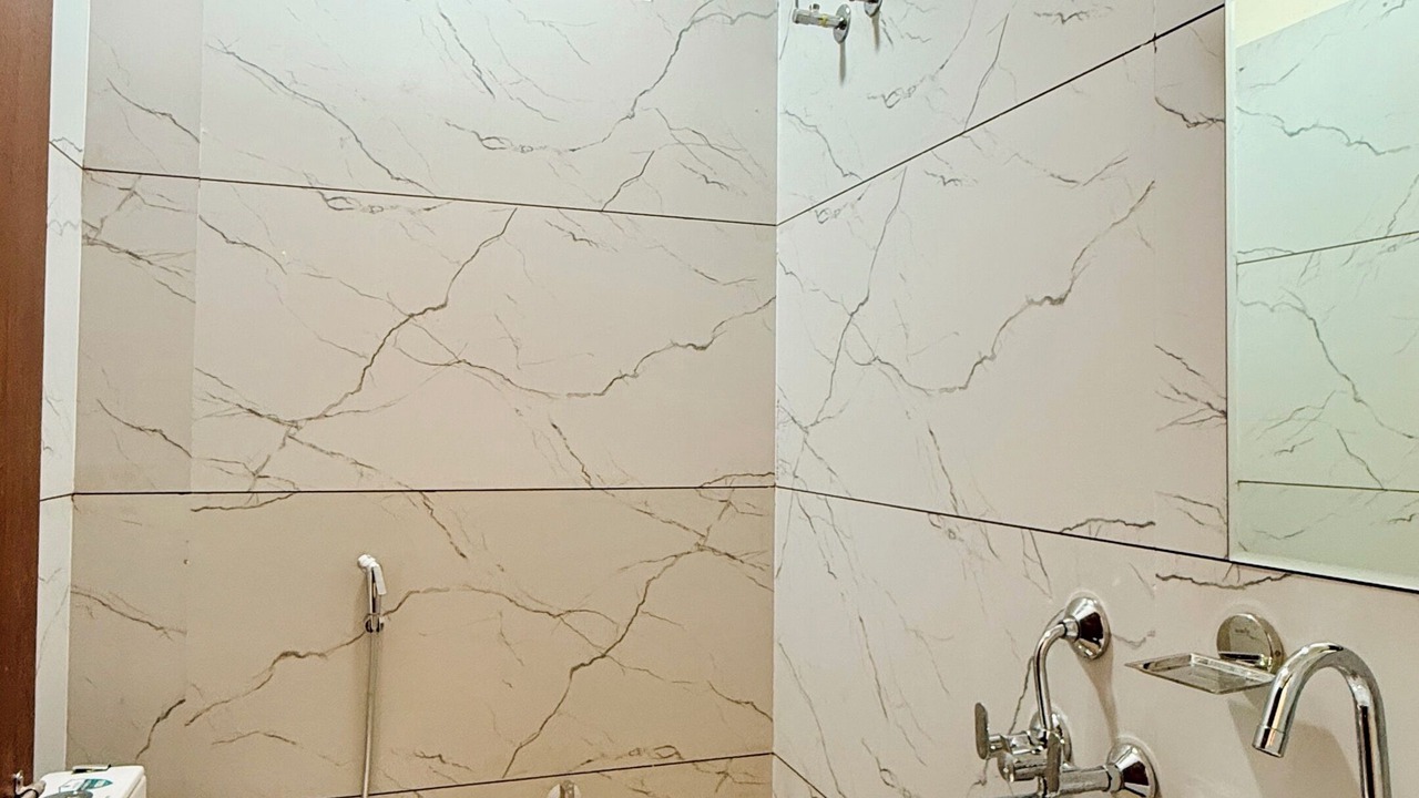Photo of Bathroom in Rau