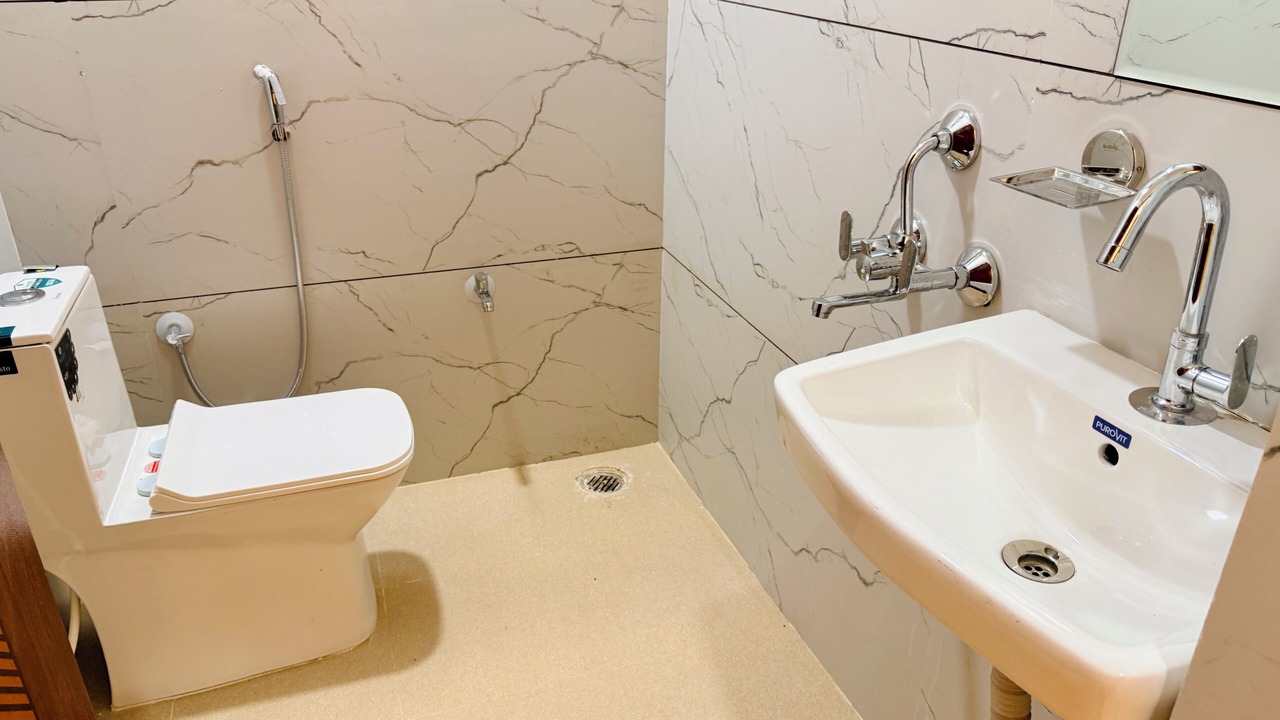 Photo of Bathroom in Rau