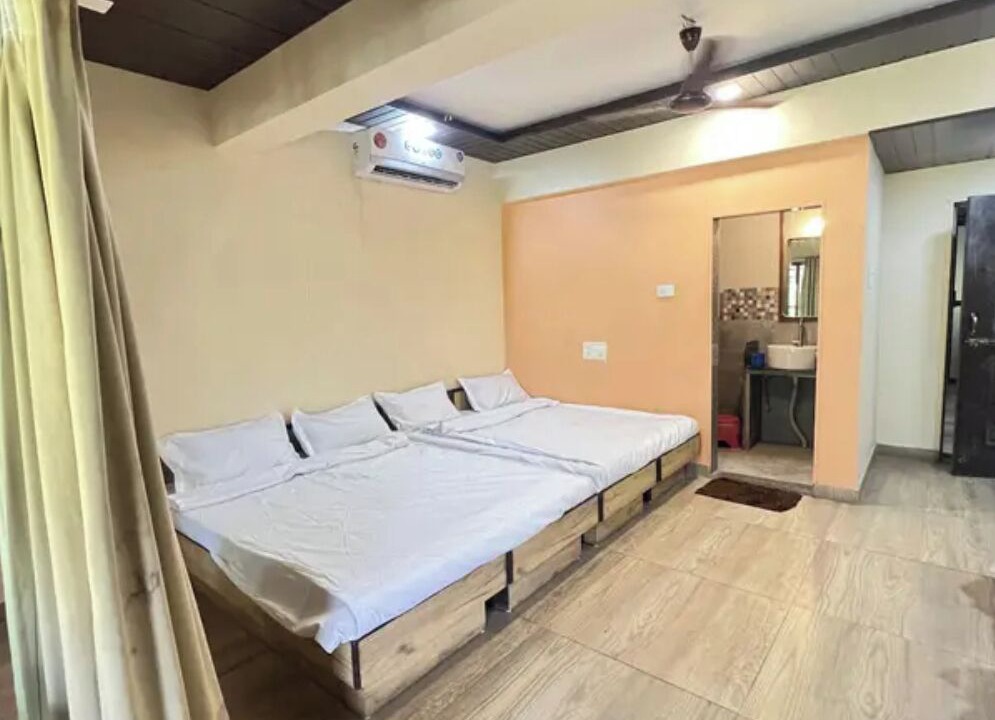 Photo of Bedroom in Pen