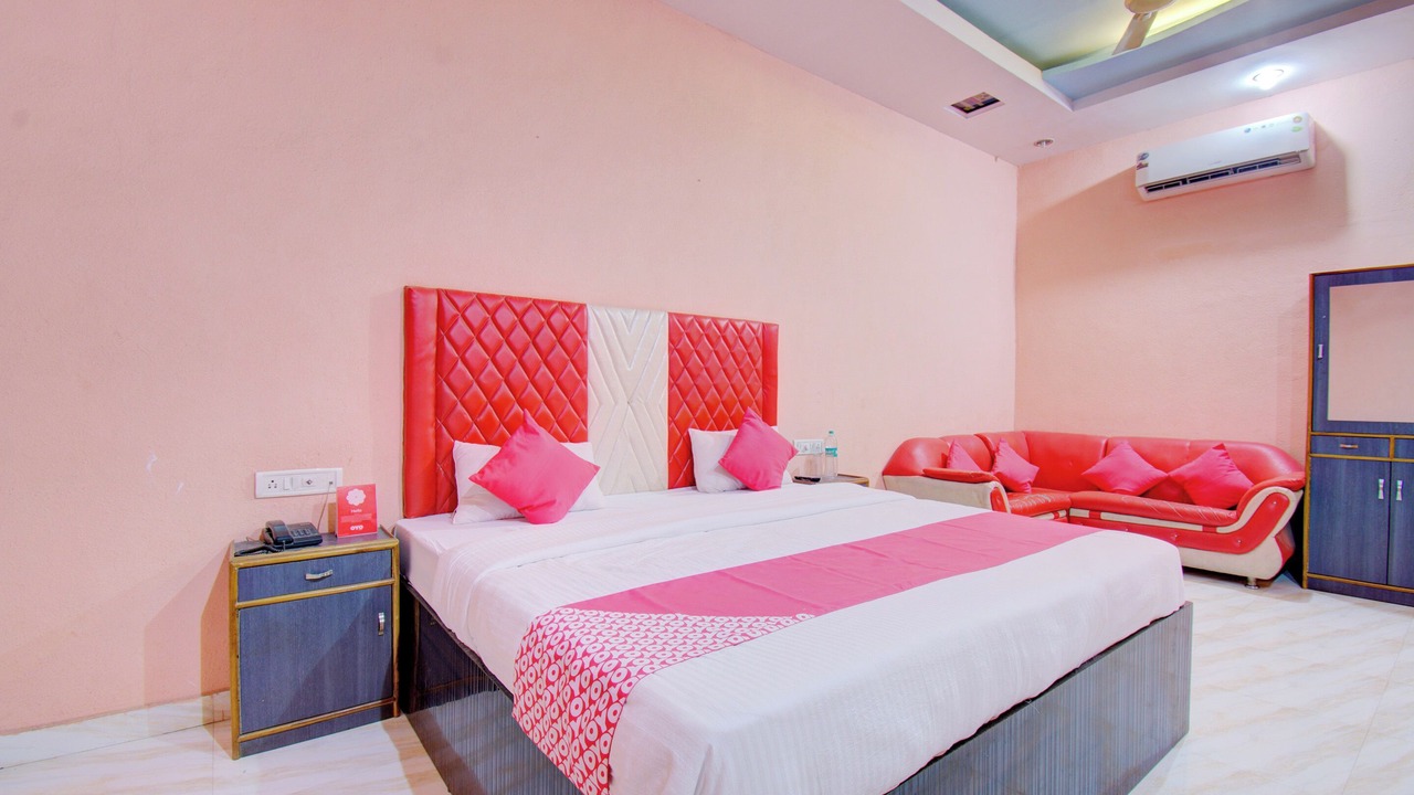 Photo of Bedroom in Daulatabad