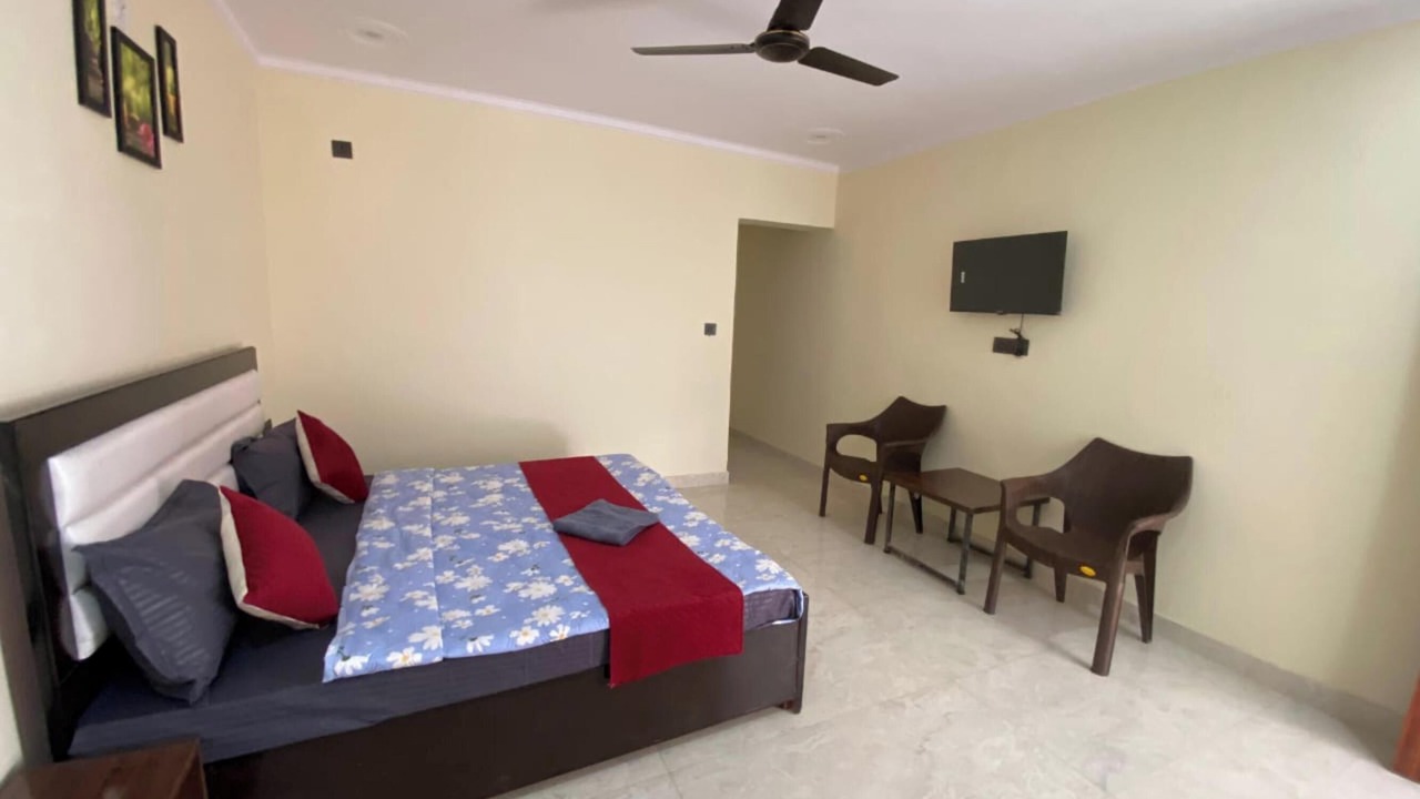 Photo of Bedroom in Bhimtal
