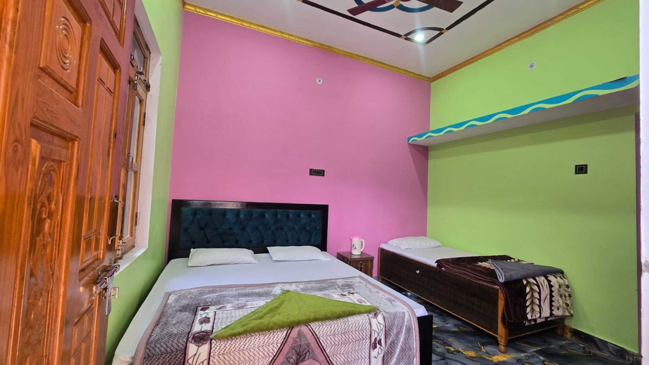 Photo of Bedroom in Chamoli