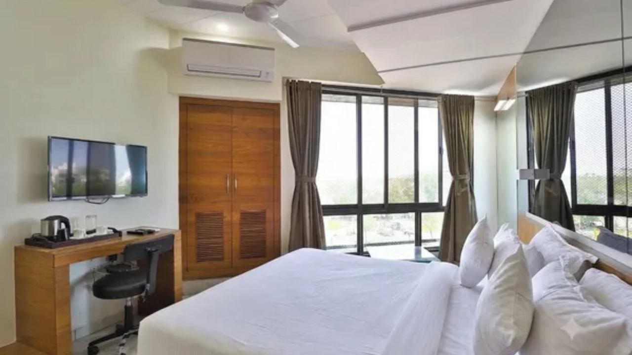 Photo of Bedroom in Gandhinagar