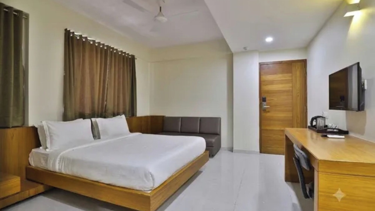 Photo of Bedroom in Gandhinagar