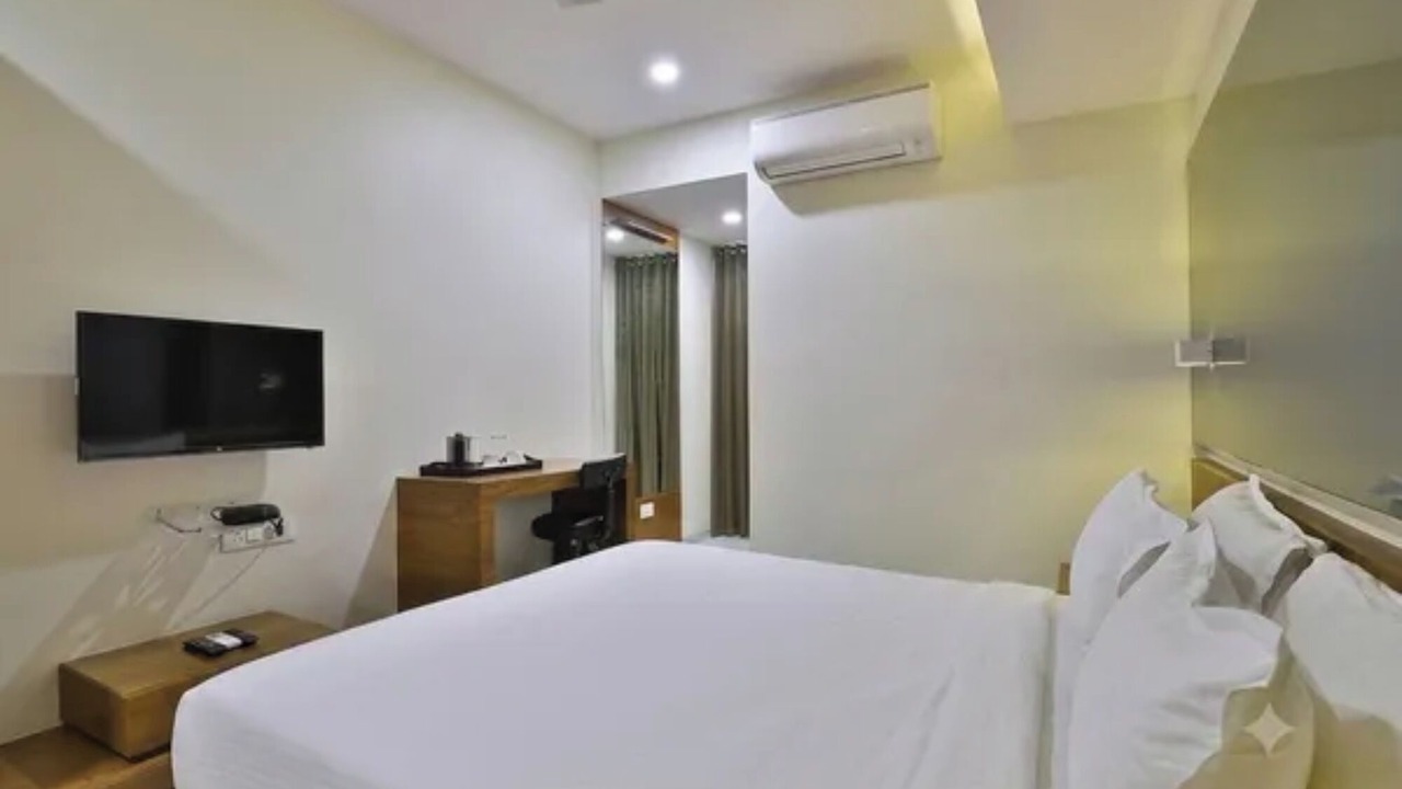 Photo of Bedroom in Gandhinagar