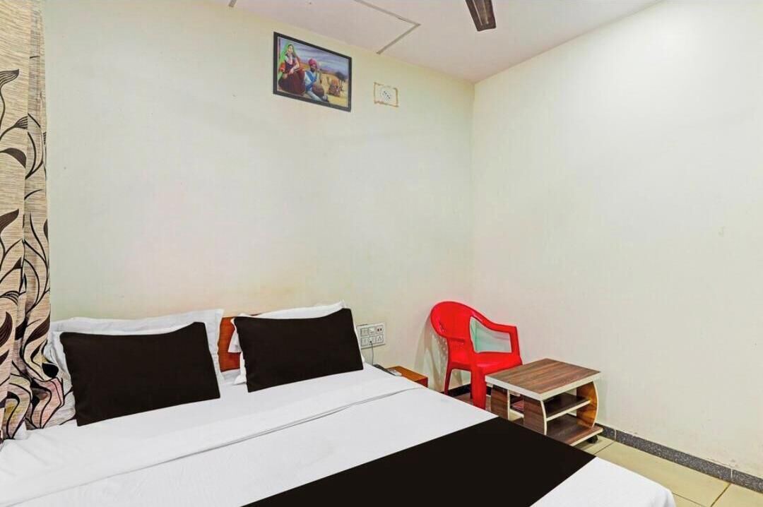 Photo of Bedroom in Rajkot