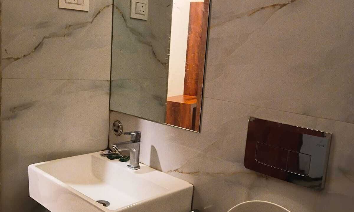 Photo of Bathroom in J B Nagar