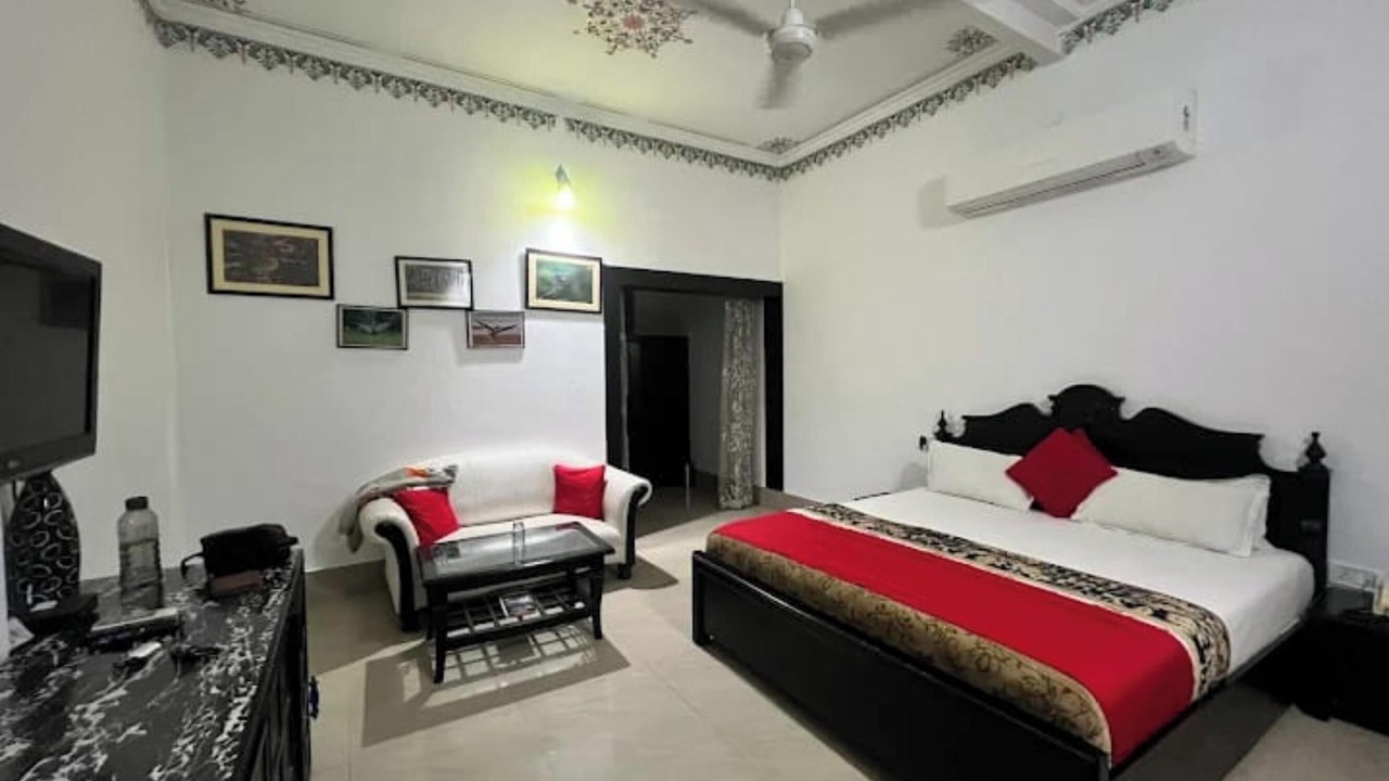 Photo of Bedroom in Bharatpur