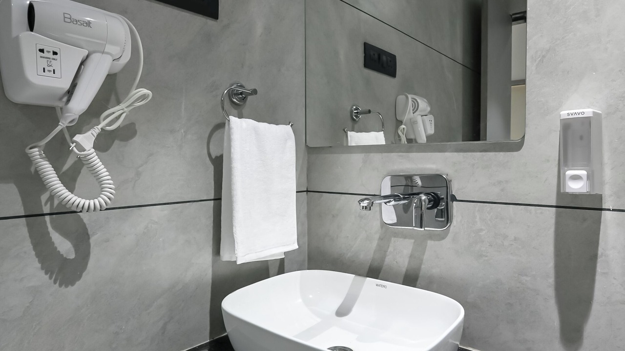 Photo of Bathroom in Ellis Bridge