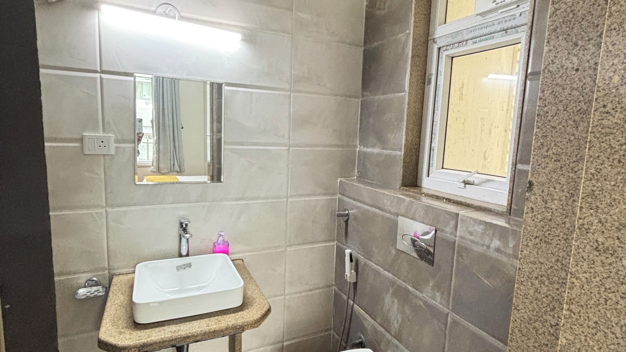 Photo of Bathroom in Clover Park