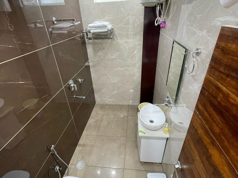 Photo of Bathroom in Rudraprayag