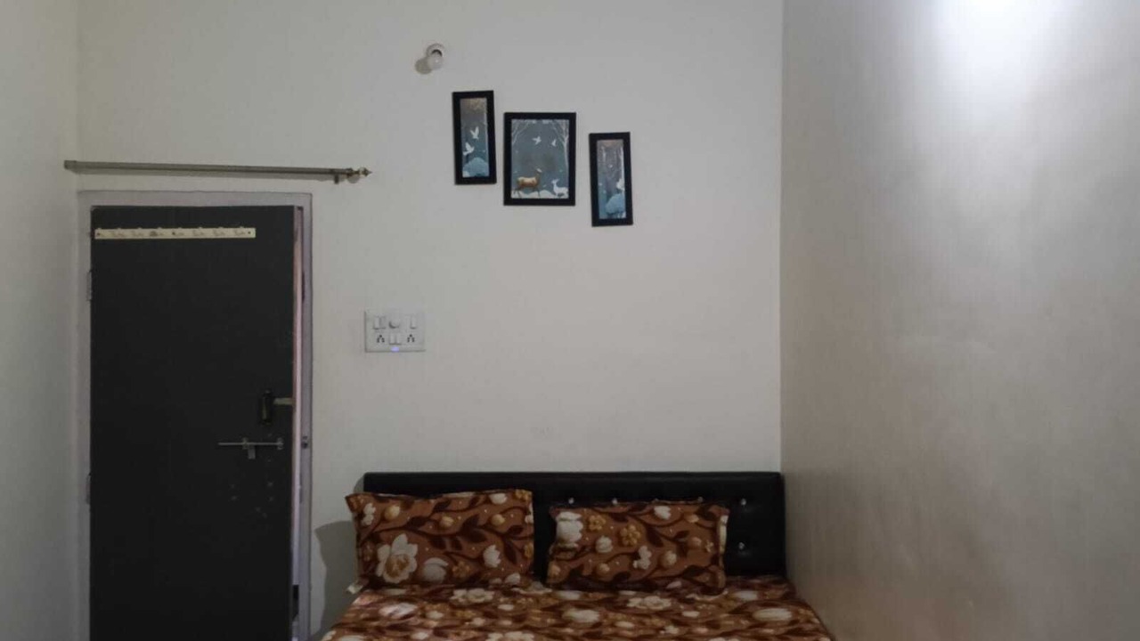 Photo of Bedroom in Bhiwapur