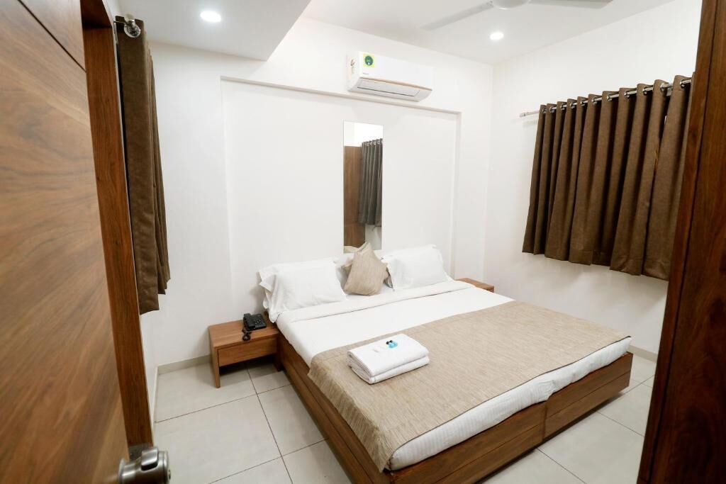 Photo of Bedroom in Rajkot