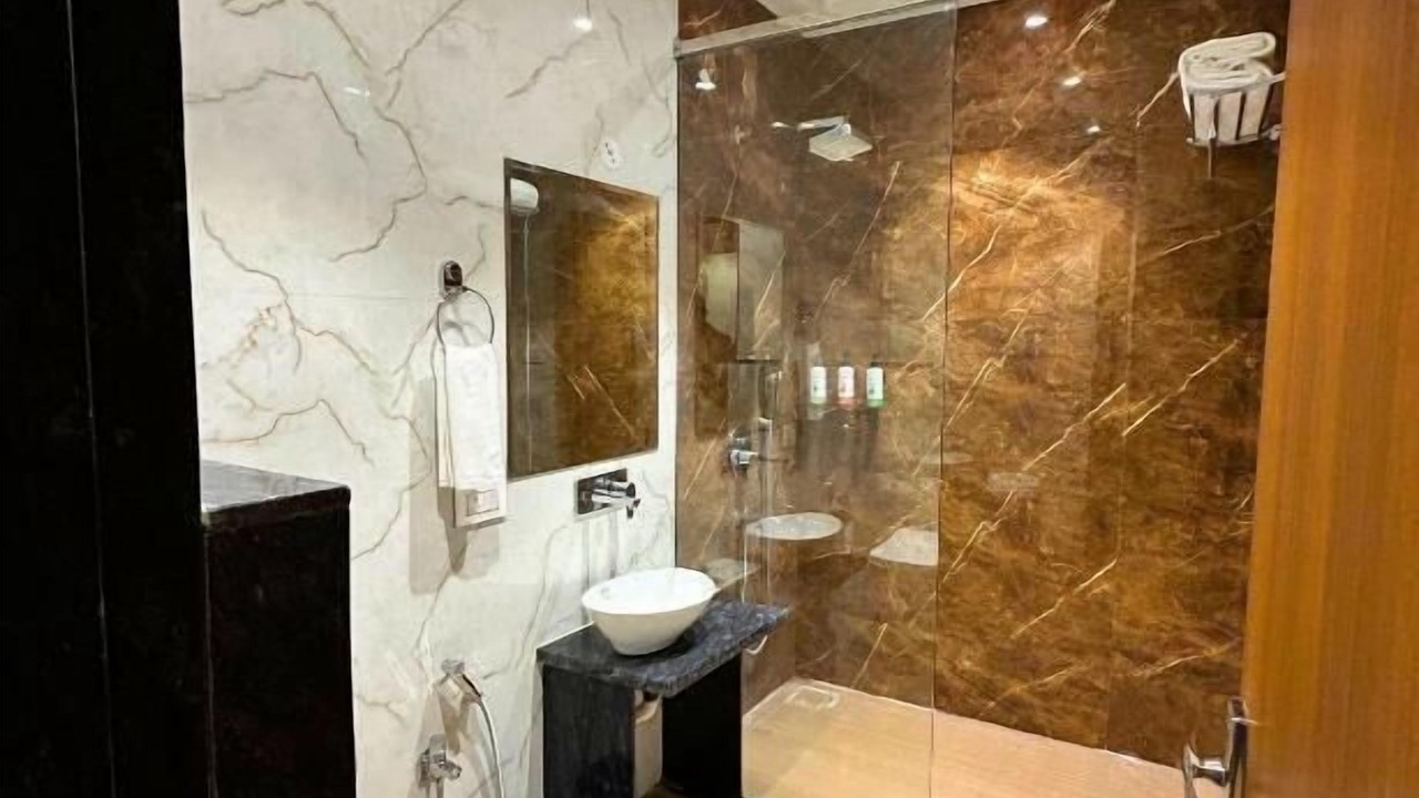 Photo of Bathroom in Rau