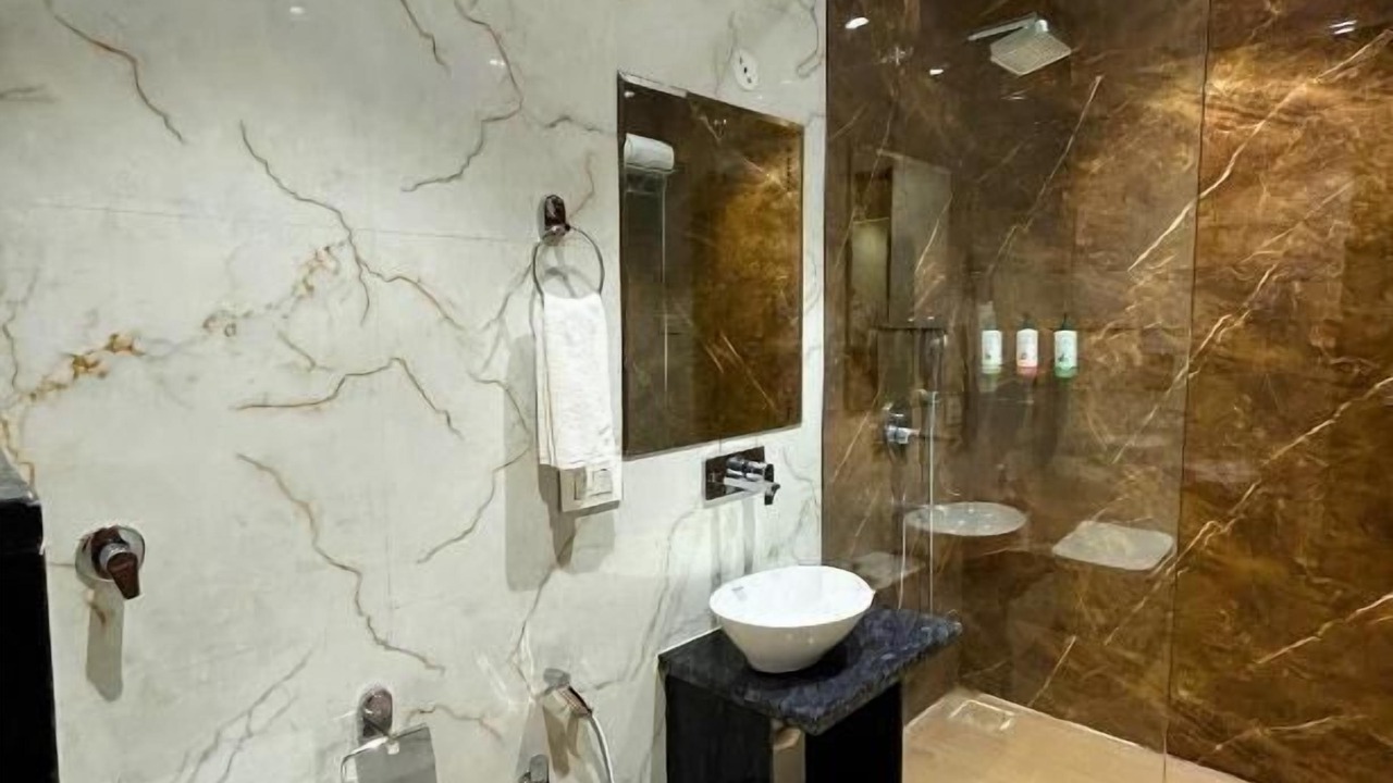 Photo of Bathroom in Rau