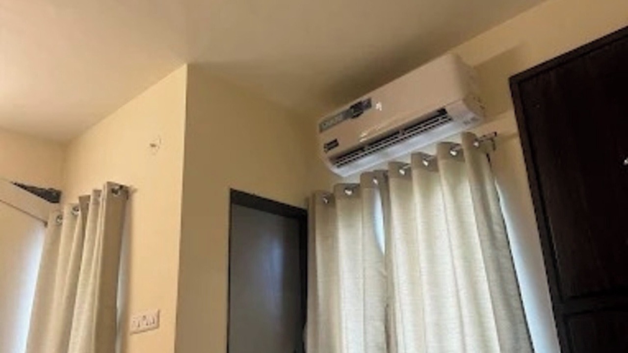 Photo of Bedroom in Rajkot