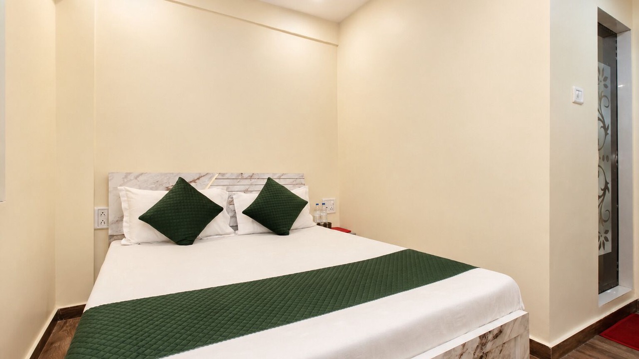 Photo of Bedroom in Dahisar East