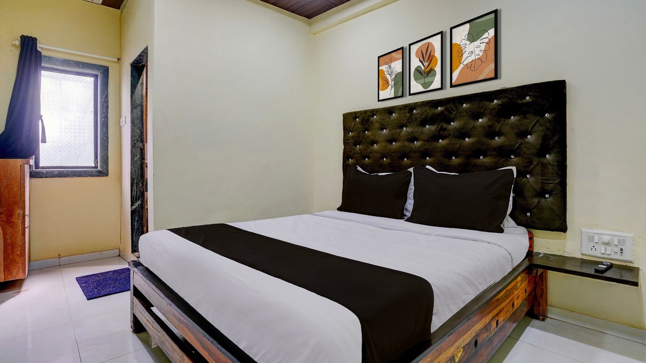 Photo of Bedroom in Amarnath