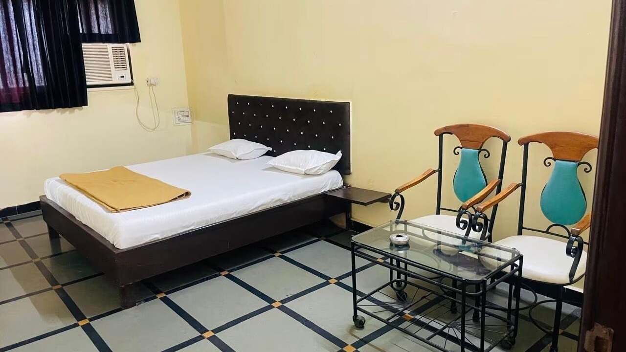 Photo of Bedroom in Amarnath
