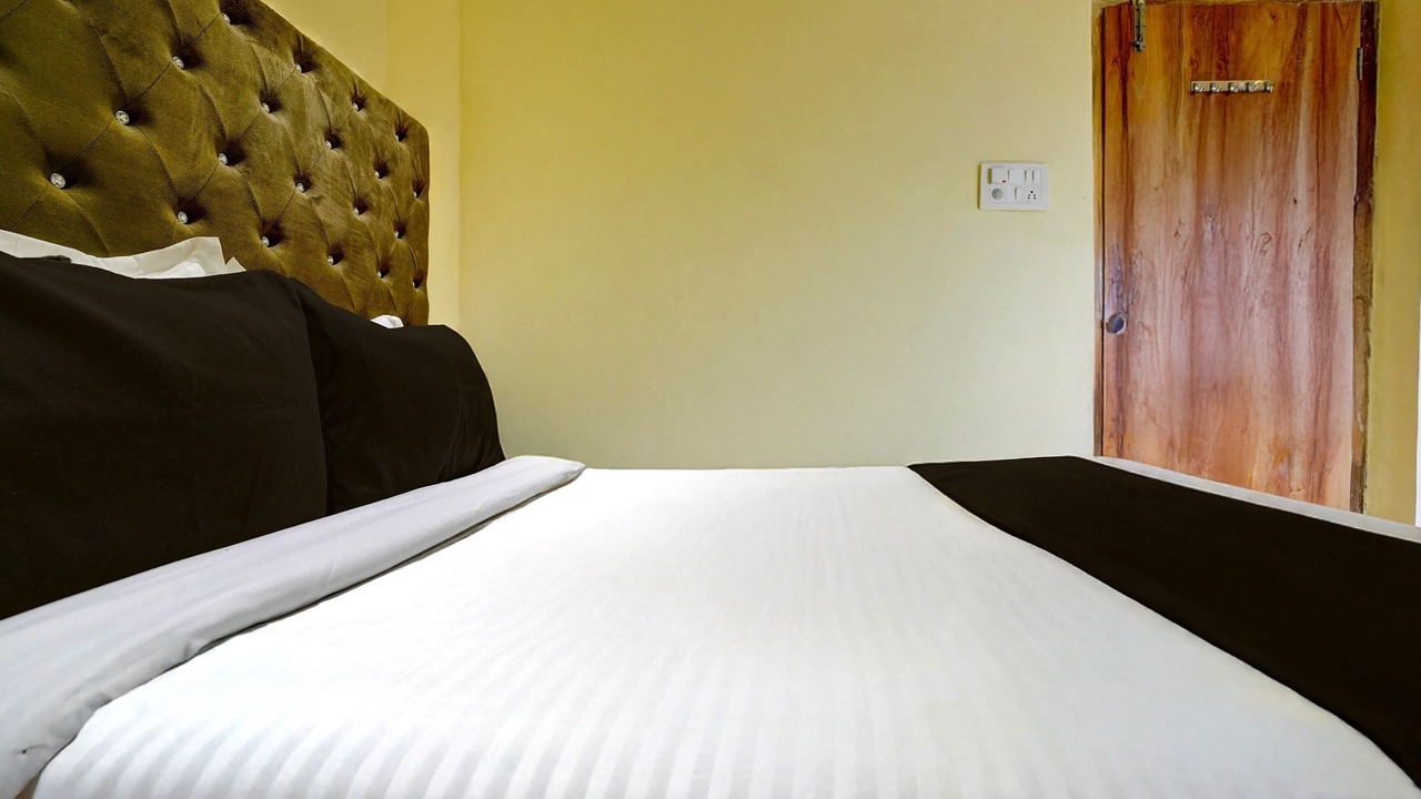 Photo of Bedroom in Amarnath