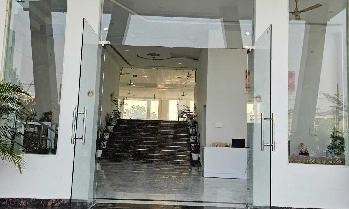 Photo of Outdoor in Khatima