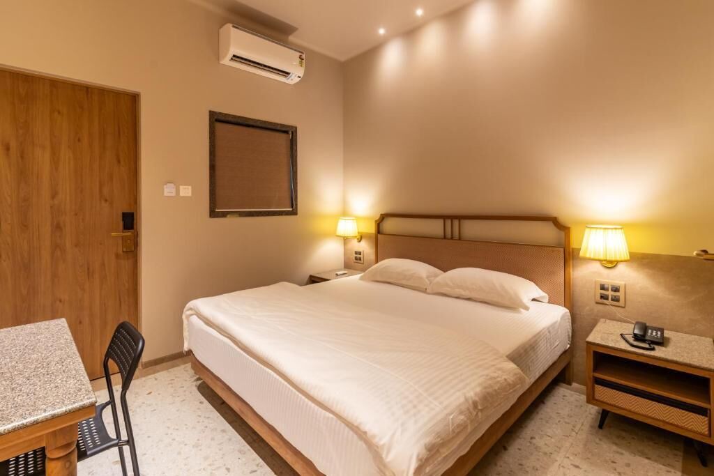 Photo of Bedroom in Prabhadevi
