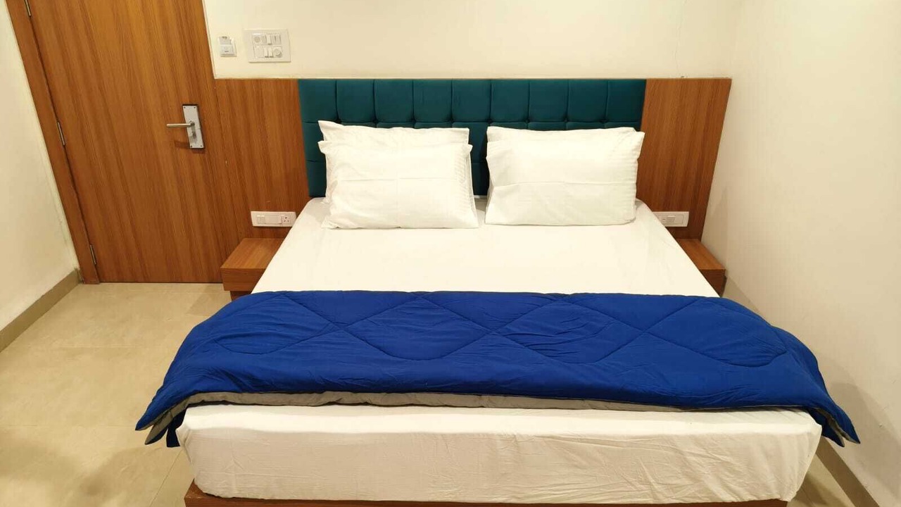 Photo of Bedroom in Barnagar