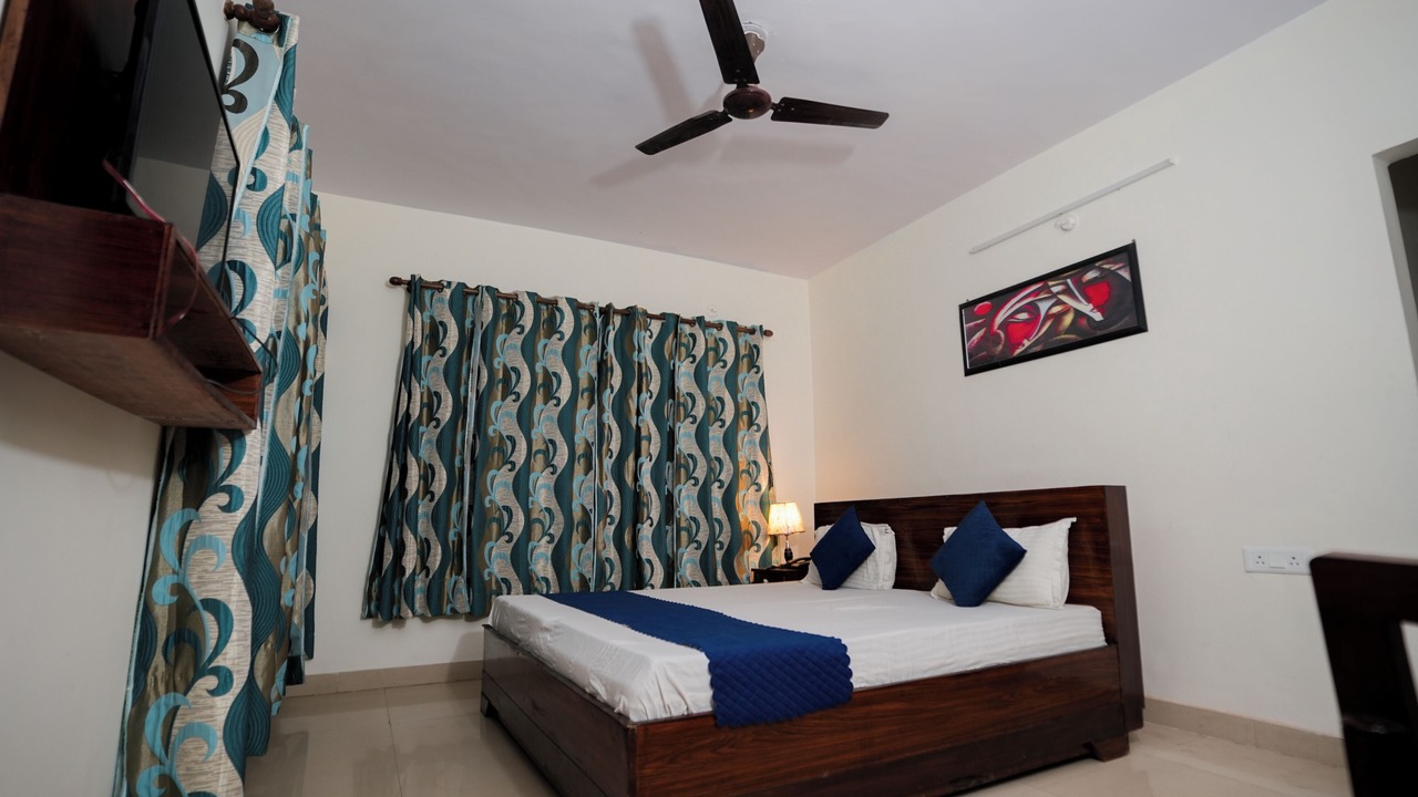 Photo of Bedroom in Bhimtal